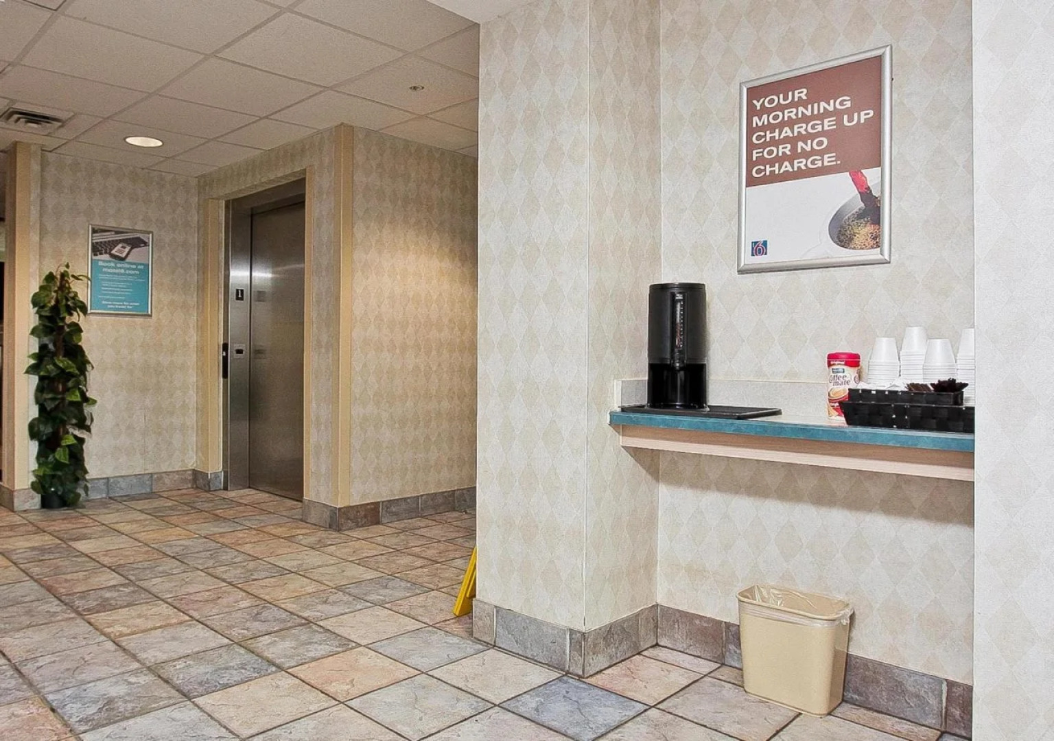 Motel 6 Brampton, ON - Toronto