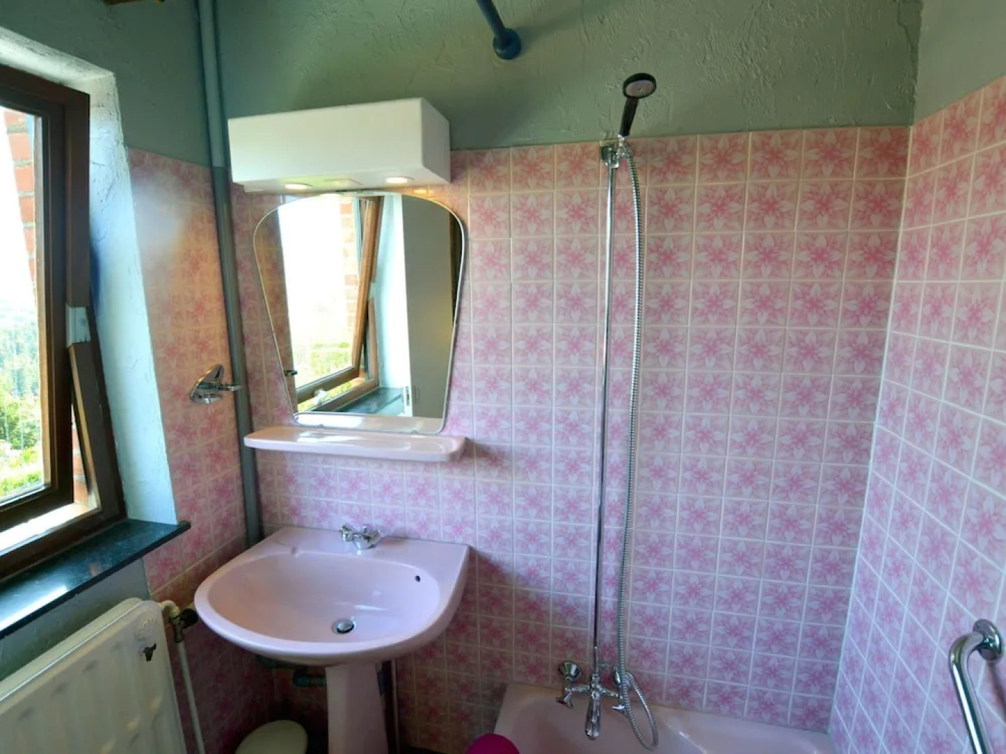 Superb House for Family Group with Swimming Pool, Sauna, Hot Tub, Billiards