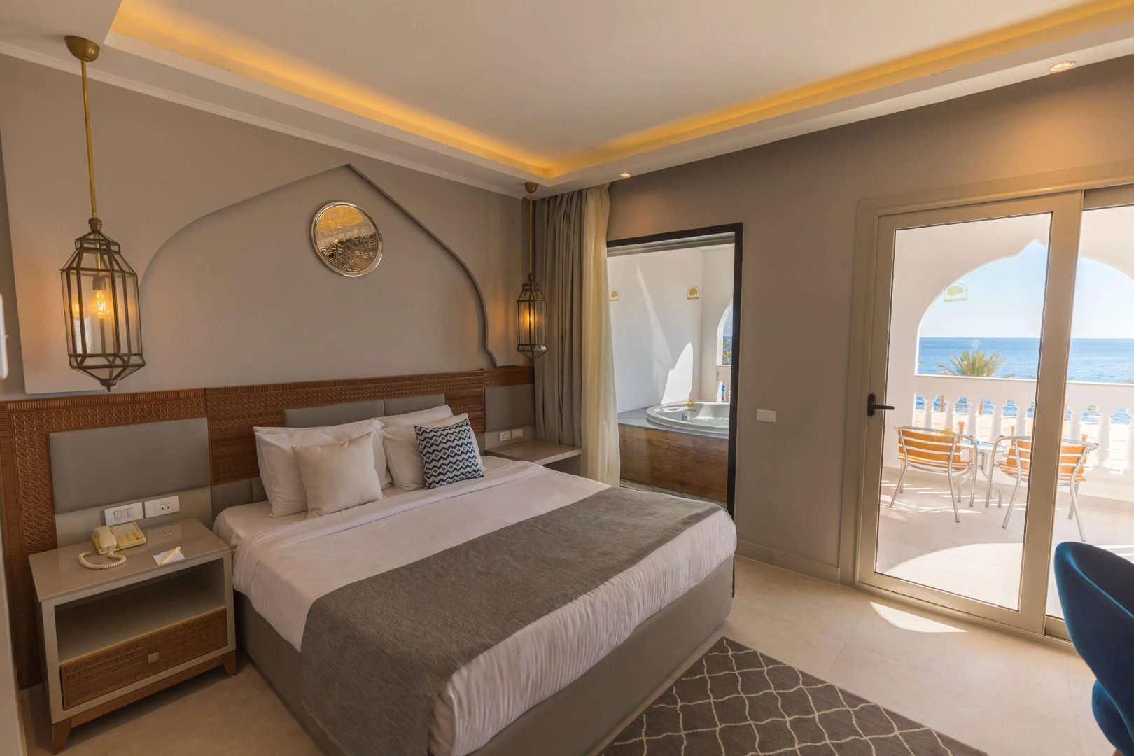 Sunrise Diamond Beach Resort - Grand Select