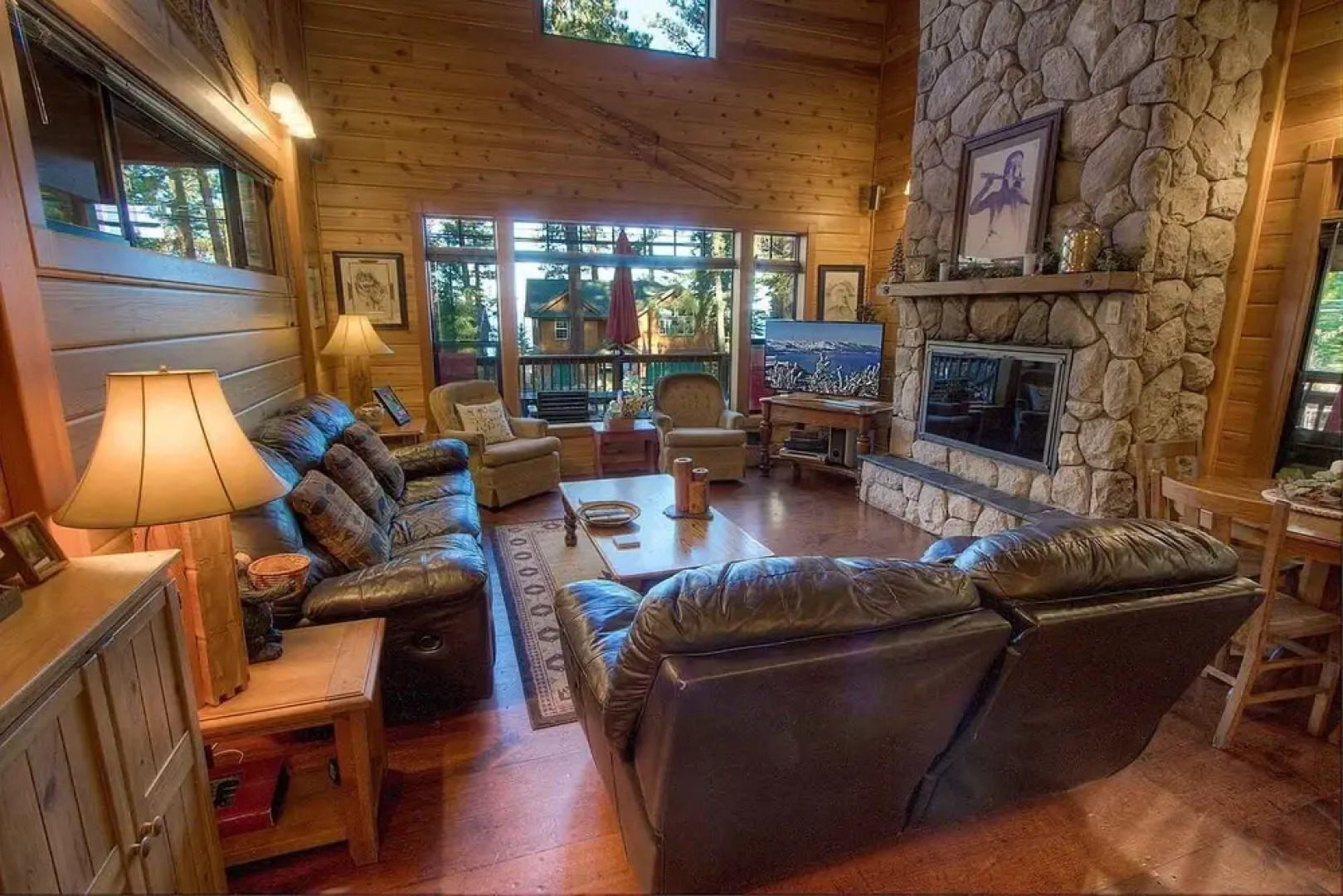 Smokey Joes - 5 Br Cabin