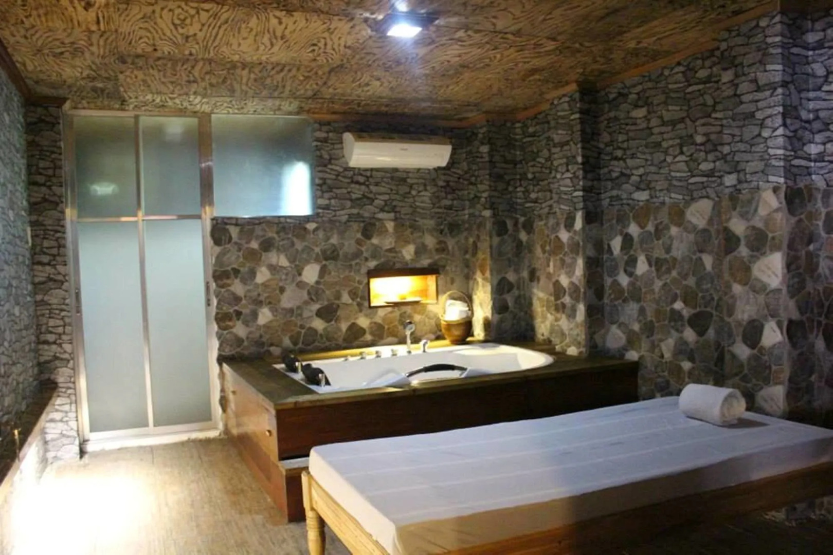 Anda de Boracay White Sand Resort