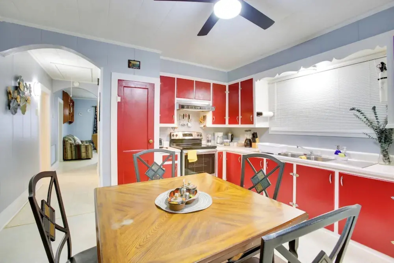 Walk to 1st Street: Family Home in Thibodaux!