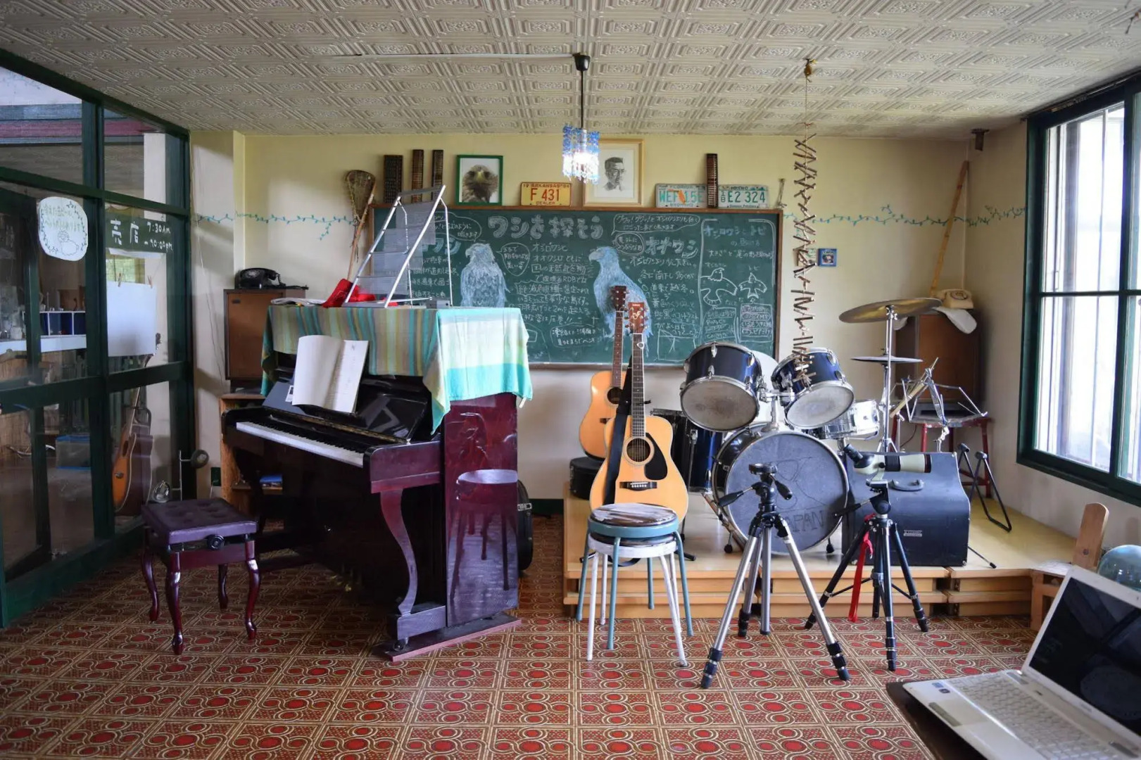 Koshimizu Hana Kotori Youth Hostel