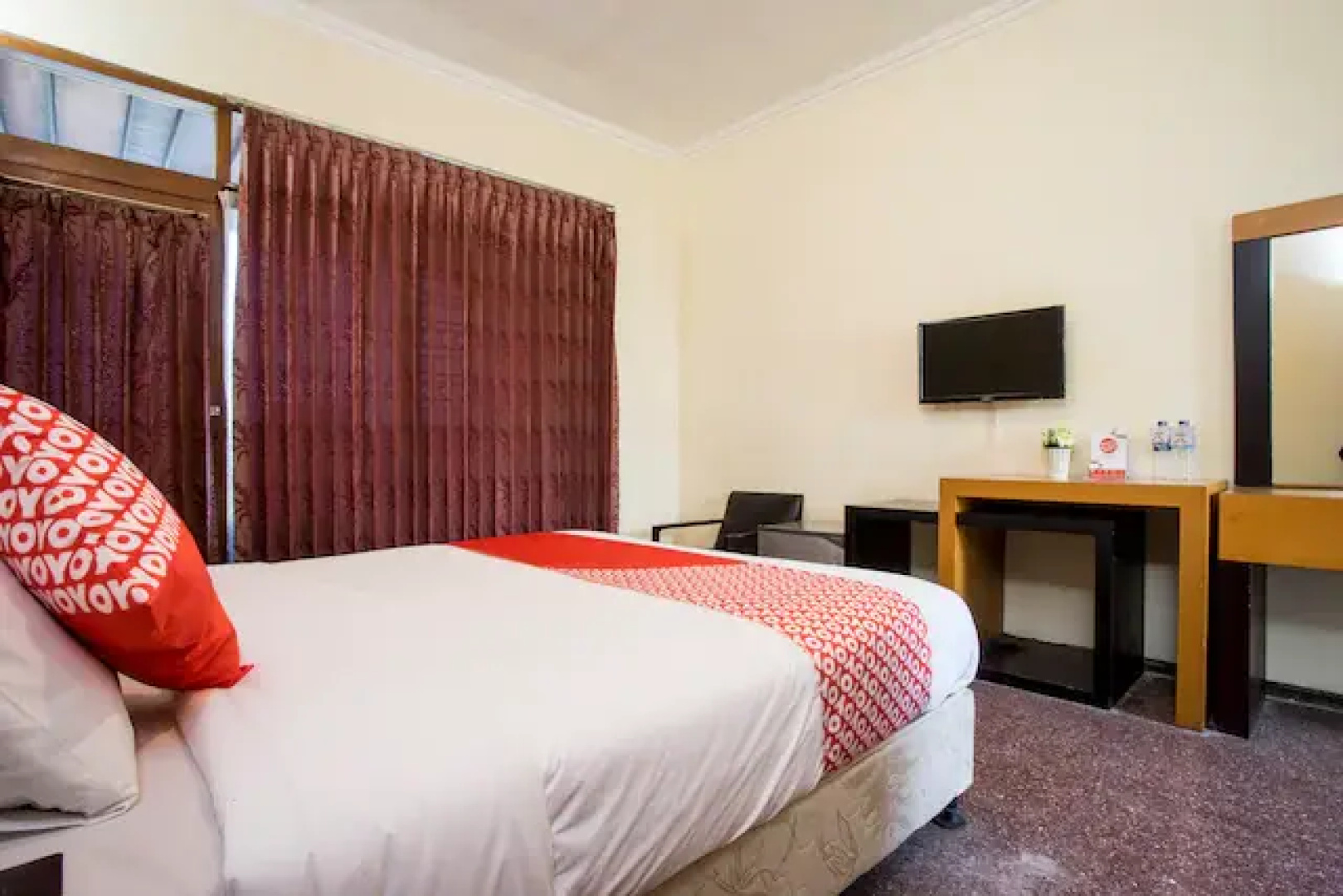OYO 1238 Hotel Perdana Near RS Bethesda