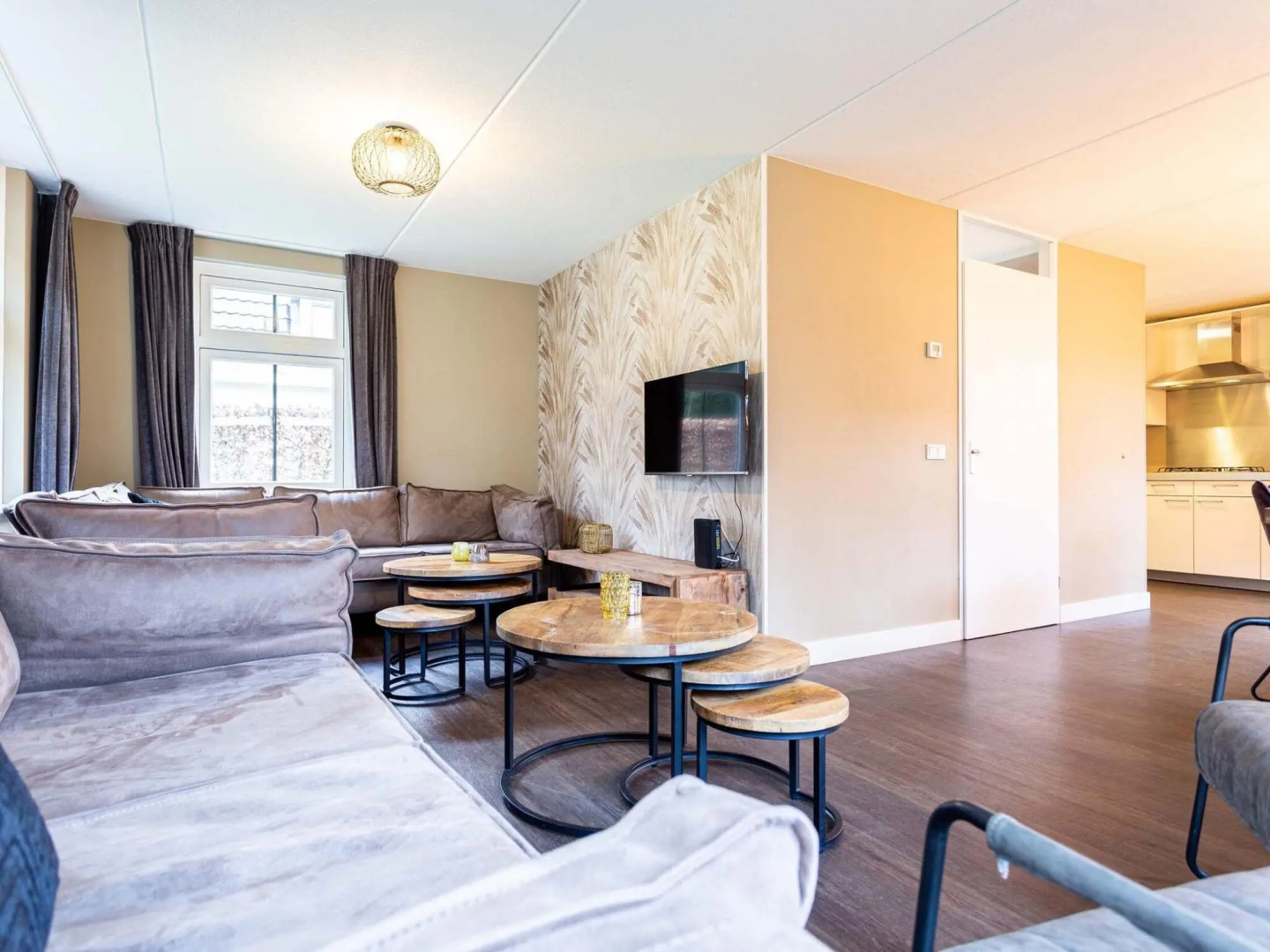 Luxurious villa with dishwasher, in the nature of De Veluwe