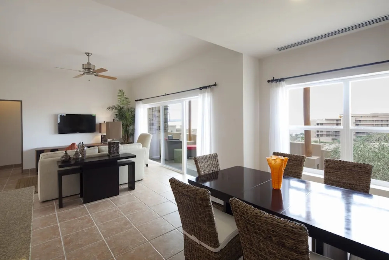 Puerta Cortes Residences: Las Colinas