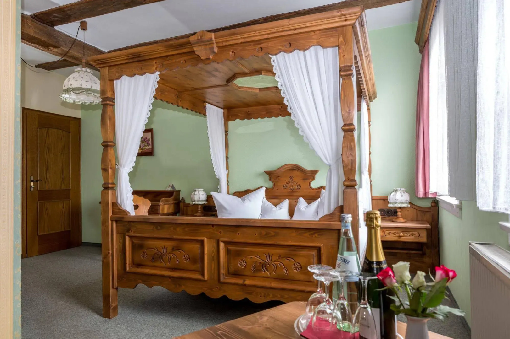 Burg Edelhof Hotel-Restaurant