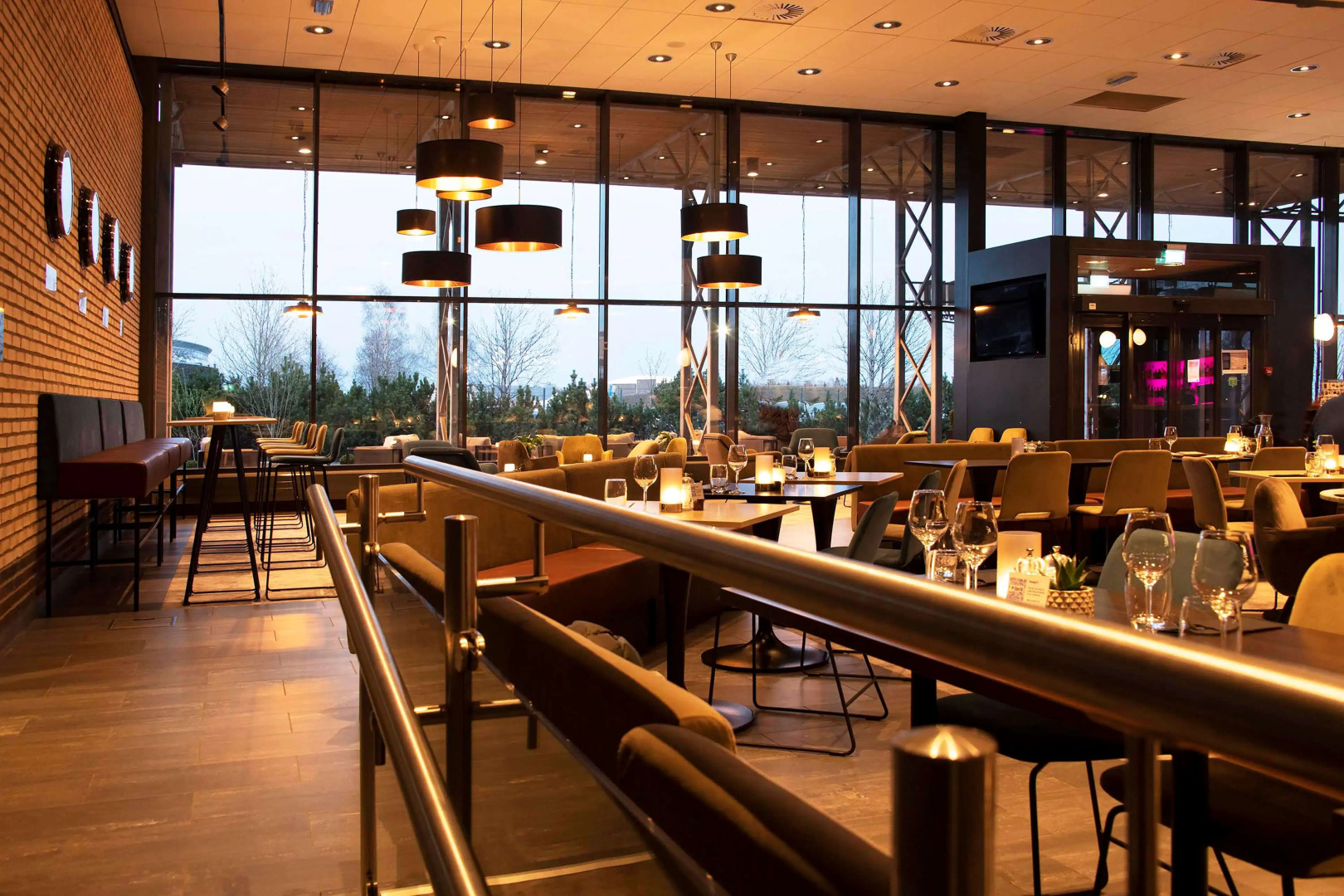 Park Inn by Radisson Oslo Airport Hotel West