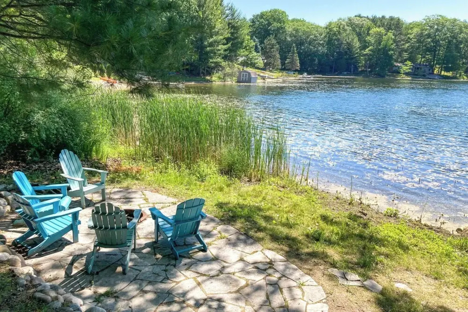 5 Mi to Mt Holiday: Spacious Home w/ Lake Views