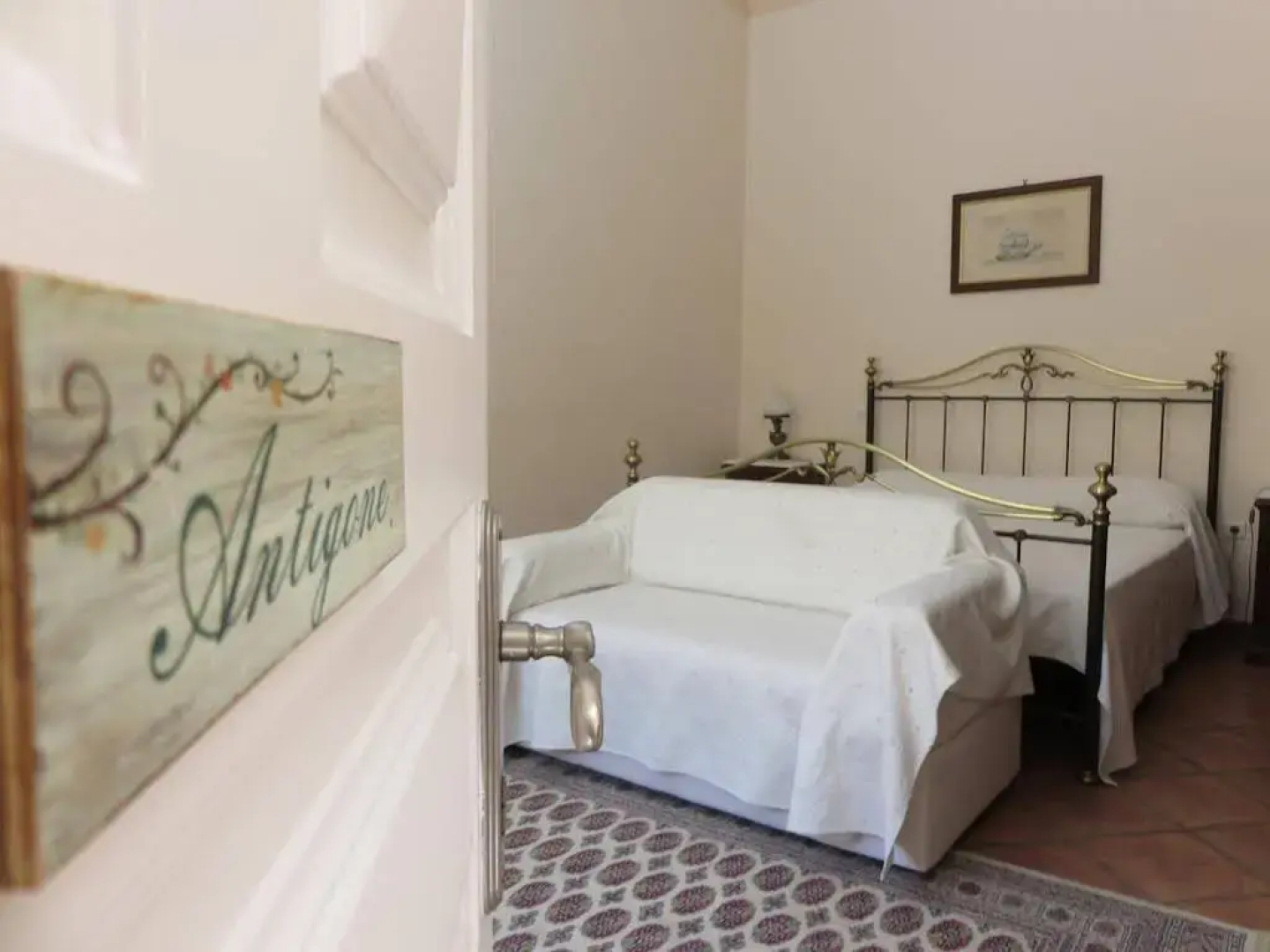 Phaedra Hotel