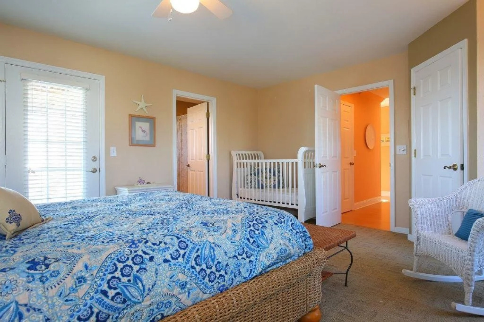 Stone's Throw - 5 Br Home