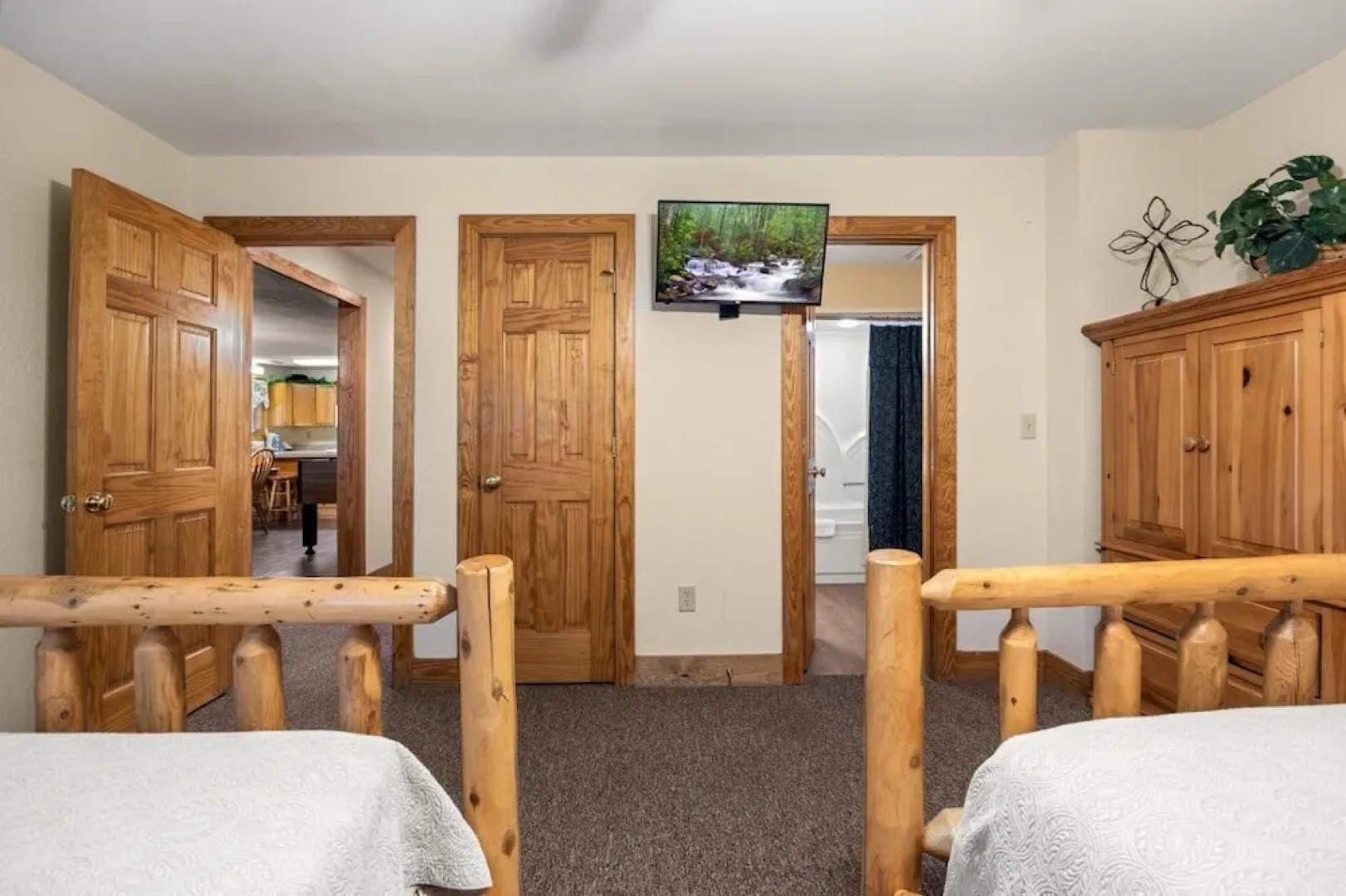 Poplar Point Condo Unit 12E - Three Bedroom Condo