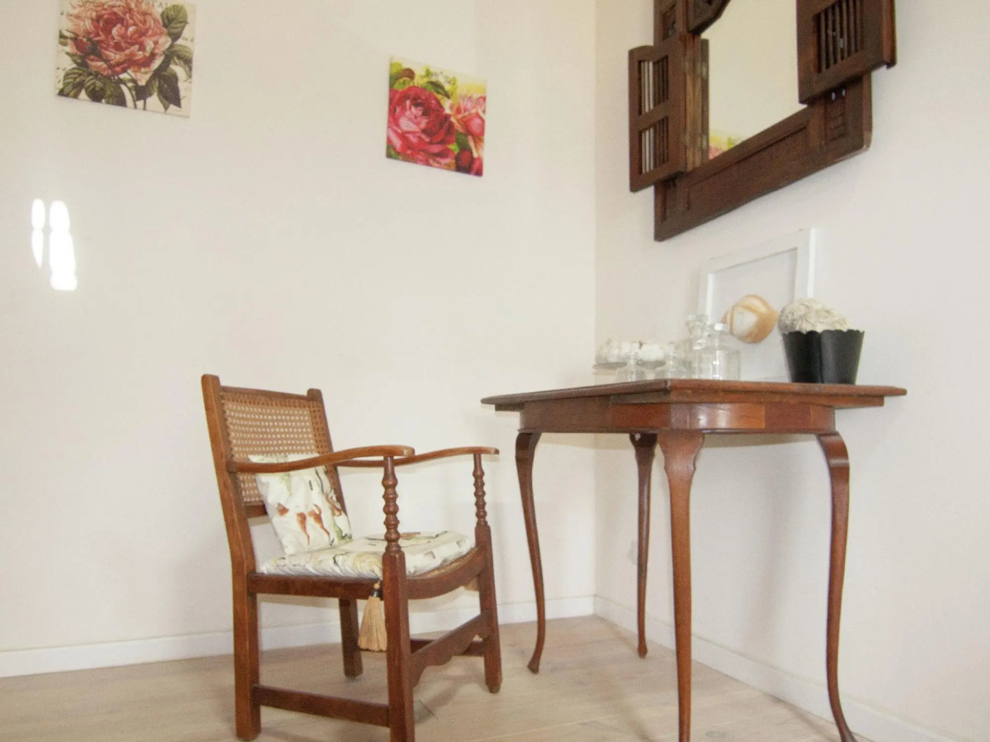 Romantic Tower With Roof Terrace and Plenty of Privacy and use Heated Pool