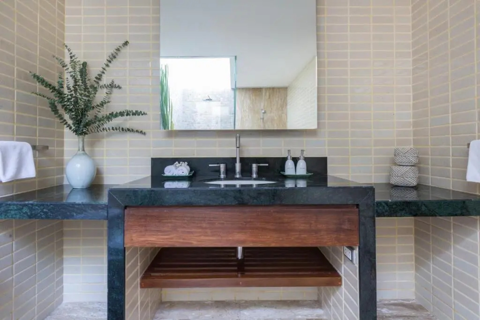 Miskawaan Villa Bougainvillea