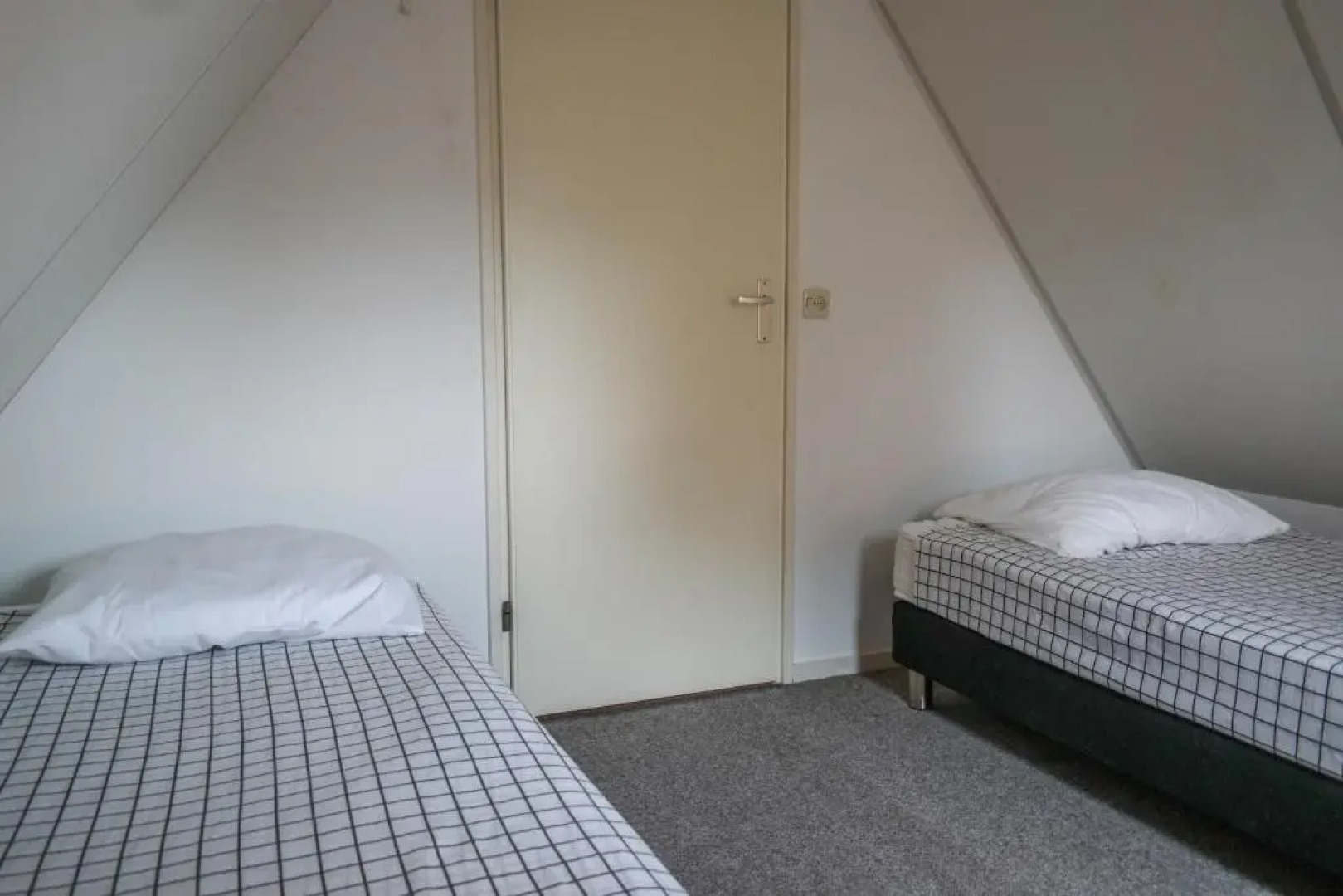 Merle 6 pers Modern holiday home with private fenced garden