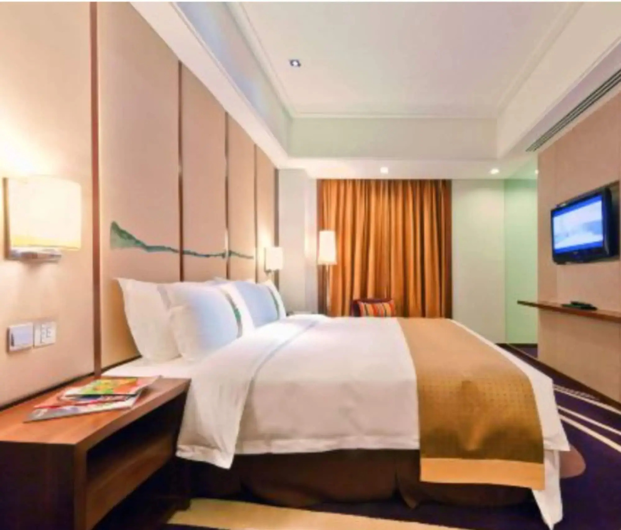 Holiday Inn Qingdao City Centre by IHG