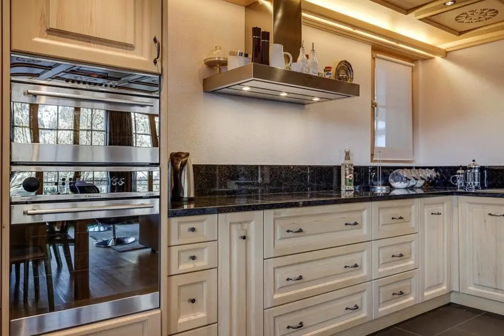 Luxurious flat with Jacuzzi & Sauna