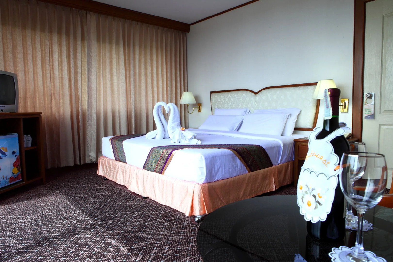 Wattana Park Hotel