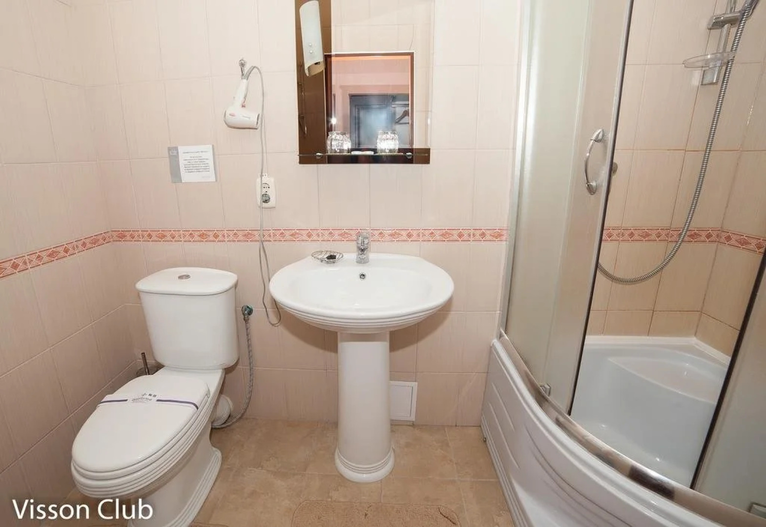 Club Visson Hotel & Restaurant Complex