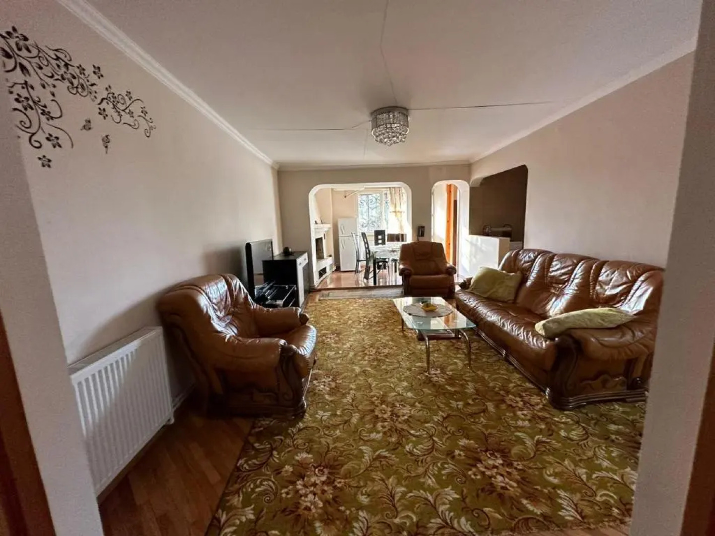 cozy 2-bedroom apartment in Gori