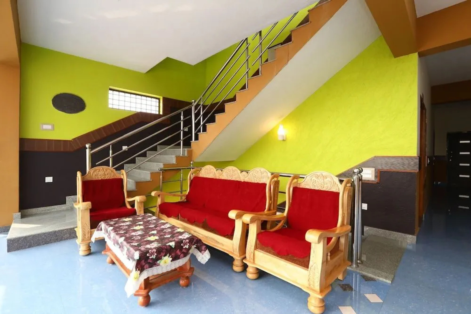 OYO 24260 Nanjunda Palace