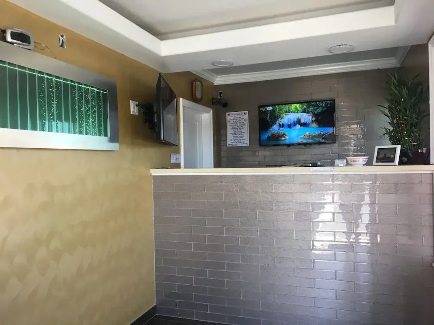 Orange Villa Park Motel