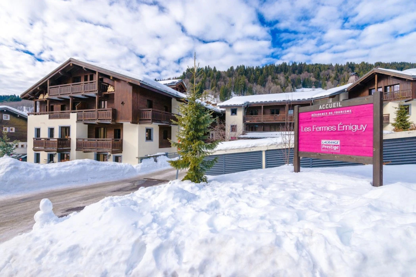 Residence Lagrange Prestige Les Fermes d Emiguy