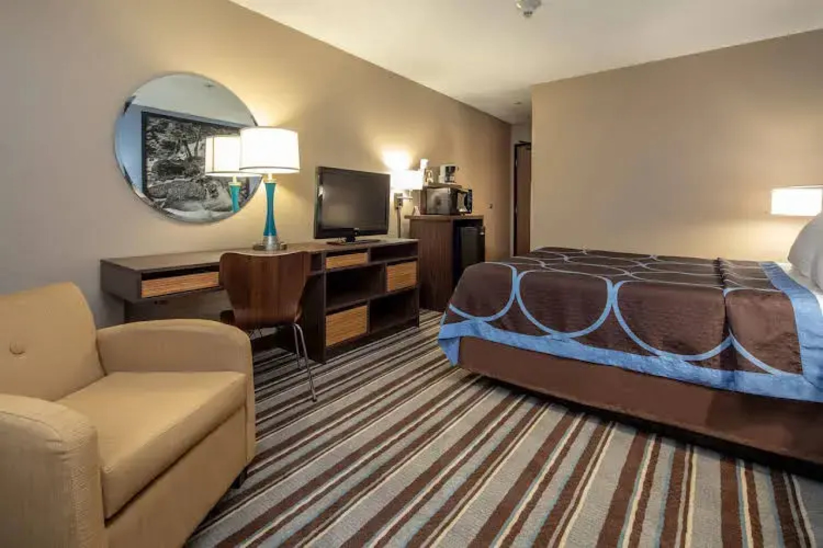 Super 8 Steubenville