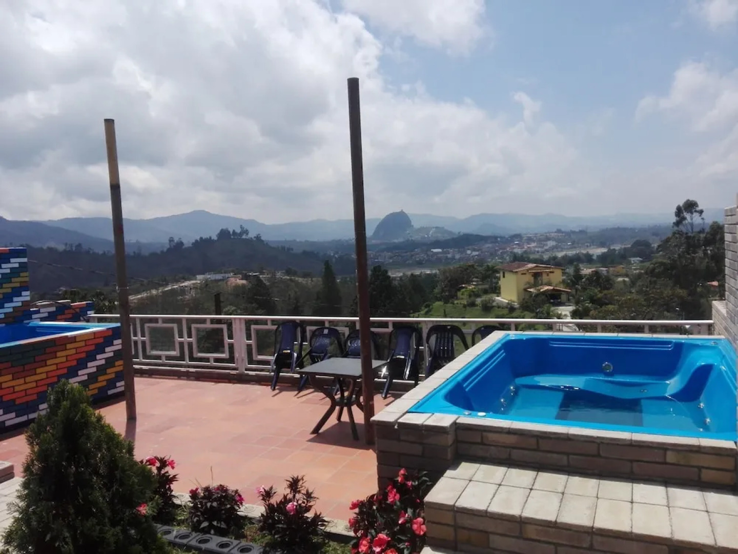 LookOut Lodge Mirador de Guatape