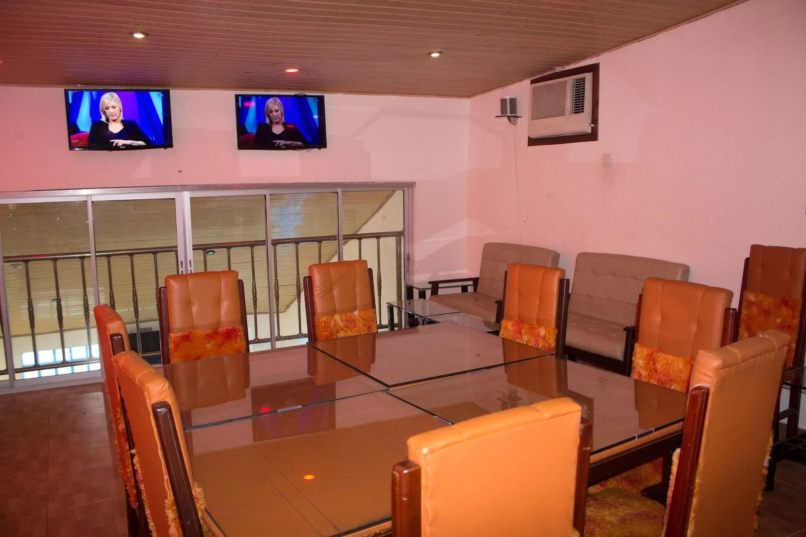 Springpark Yaad Hotel