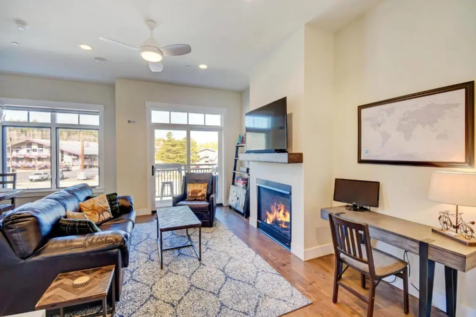 New Luxury Loft #19 Near Resort Huge Hot Tub & Views - FREE Activities & Equipment Rentals Daily