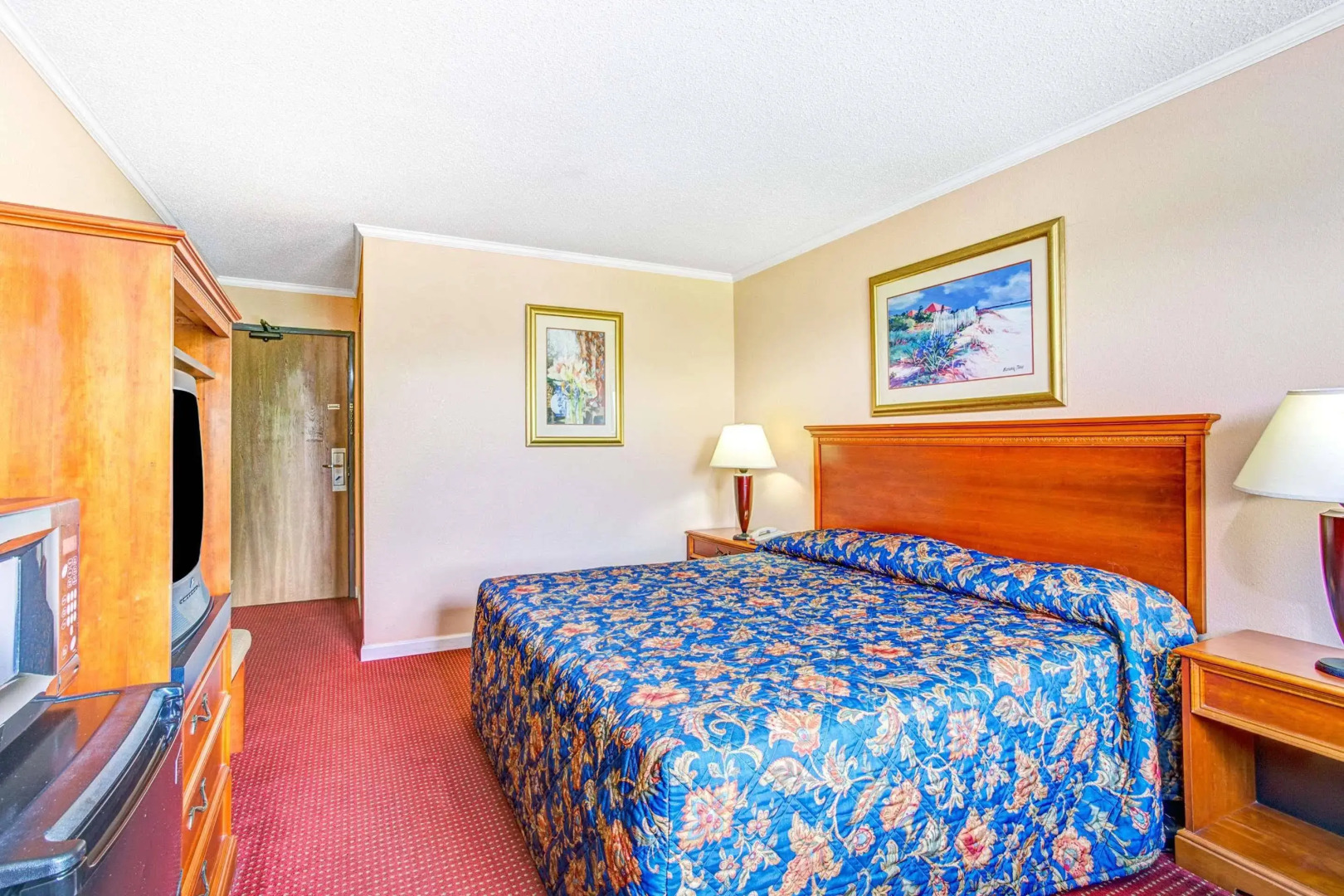 Red Roof Inn Suffolk