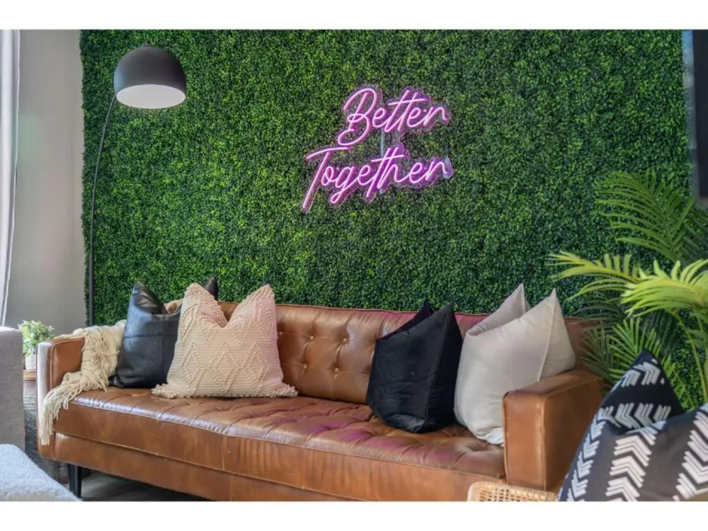 The Saturday I Sleeps 16 I BBQ & Patio I Fire Pit