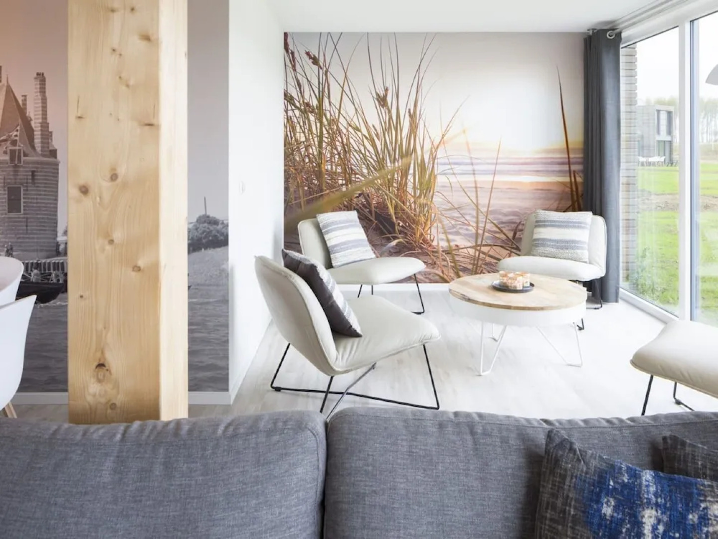 Modern Villa With 3 Bathrooms, Located Close to Lake Veere