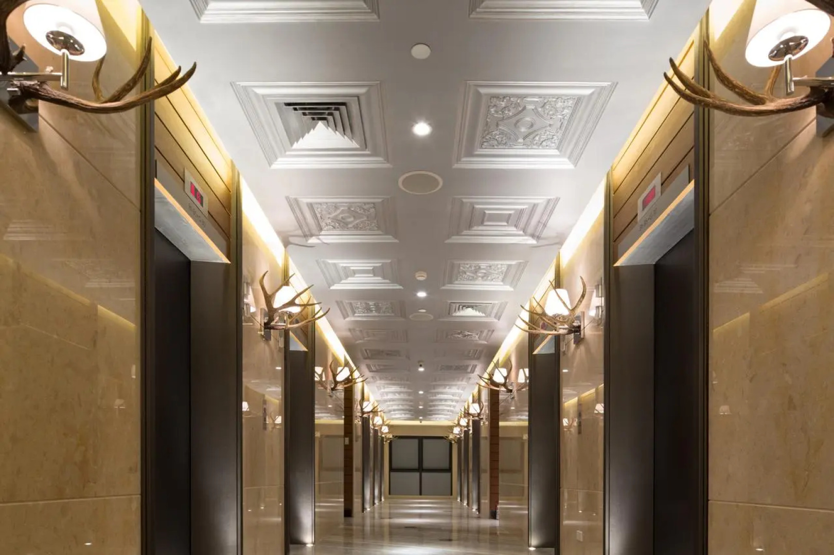 SIGLO SUITES @ The Knightsbridge Residences