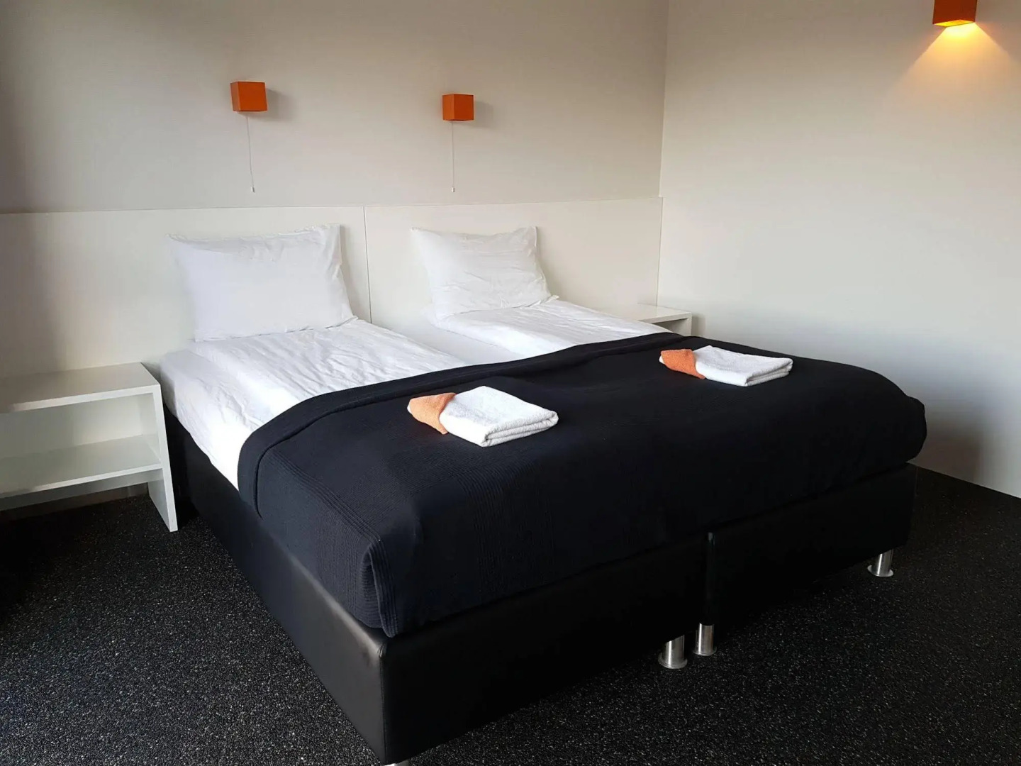 Seljavellir Guesthouse