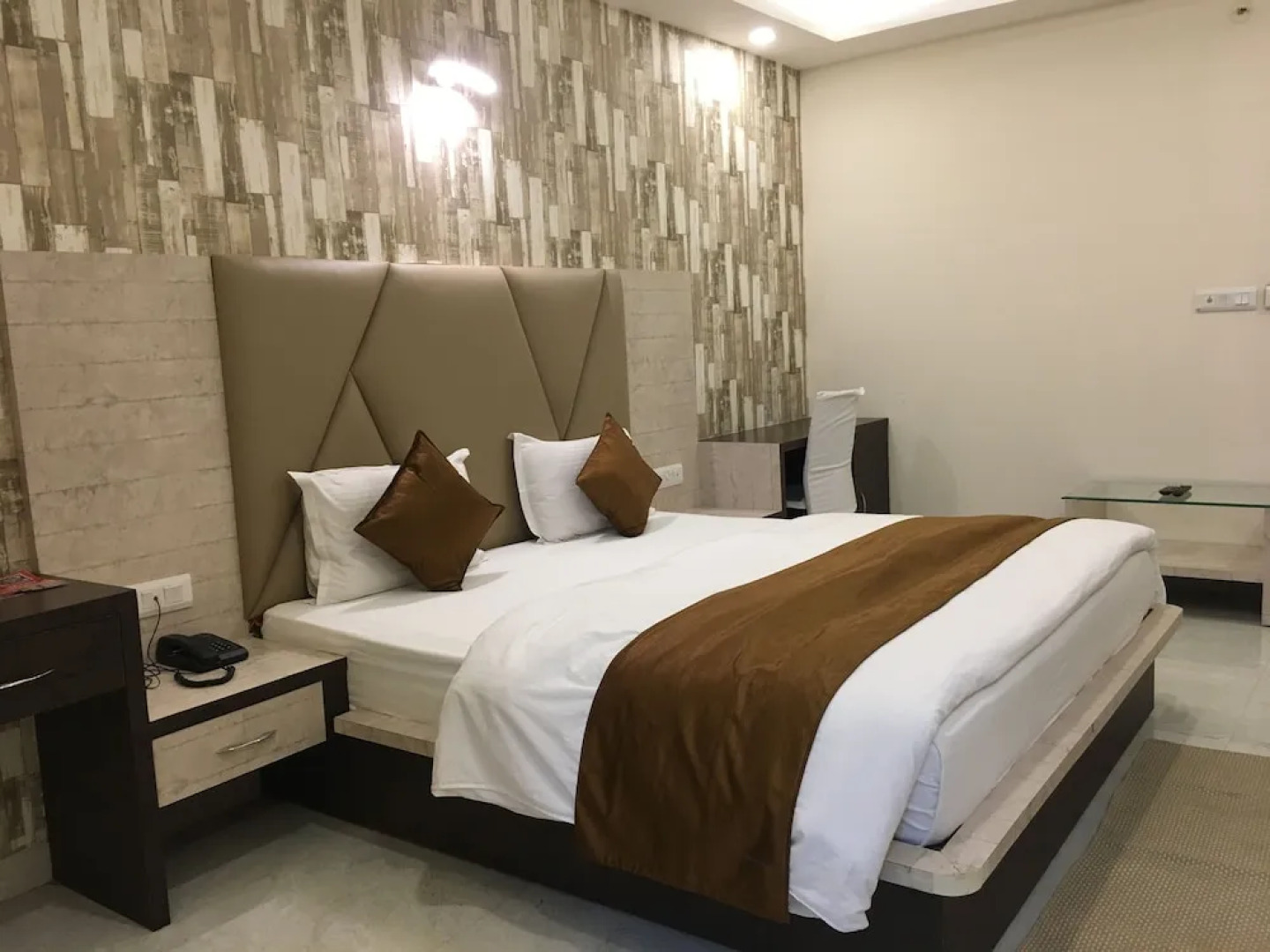 OYO 26627 K 3 Club Residency