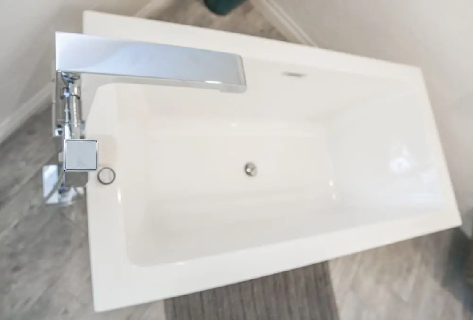 The Eden House Vineyard & Inn