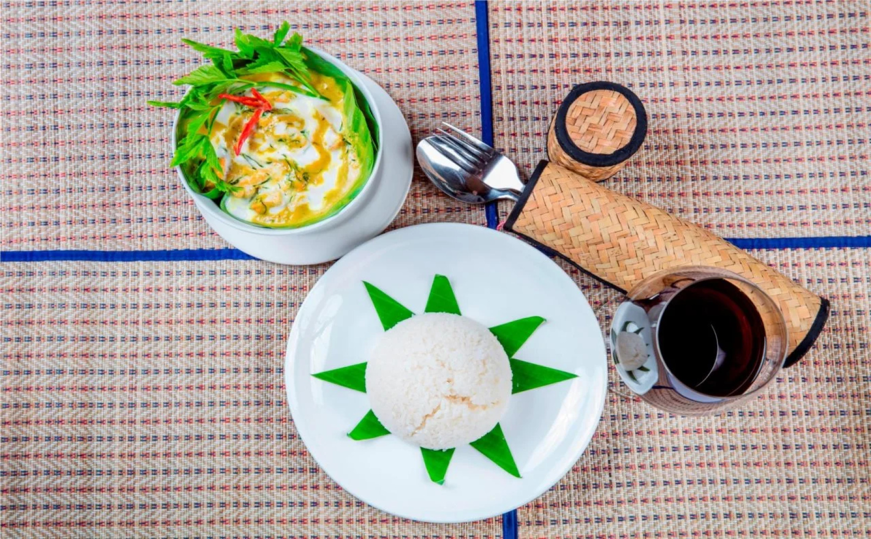 Natural Bungalows Restaurant and Bar