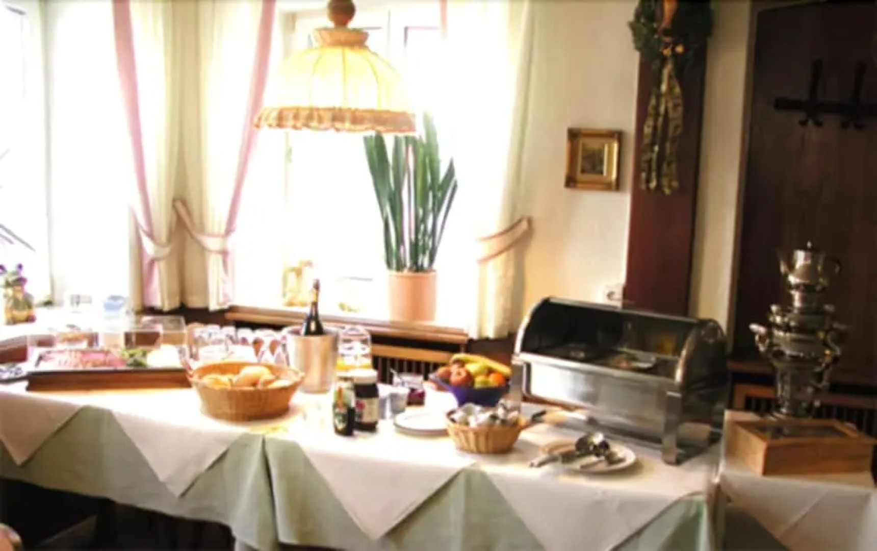 Gasthof und Hotel zum Hirsch