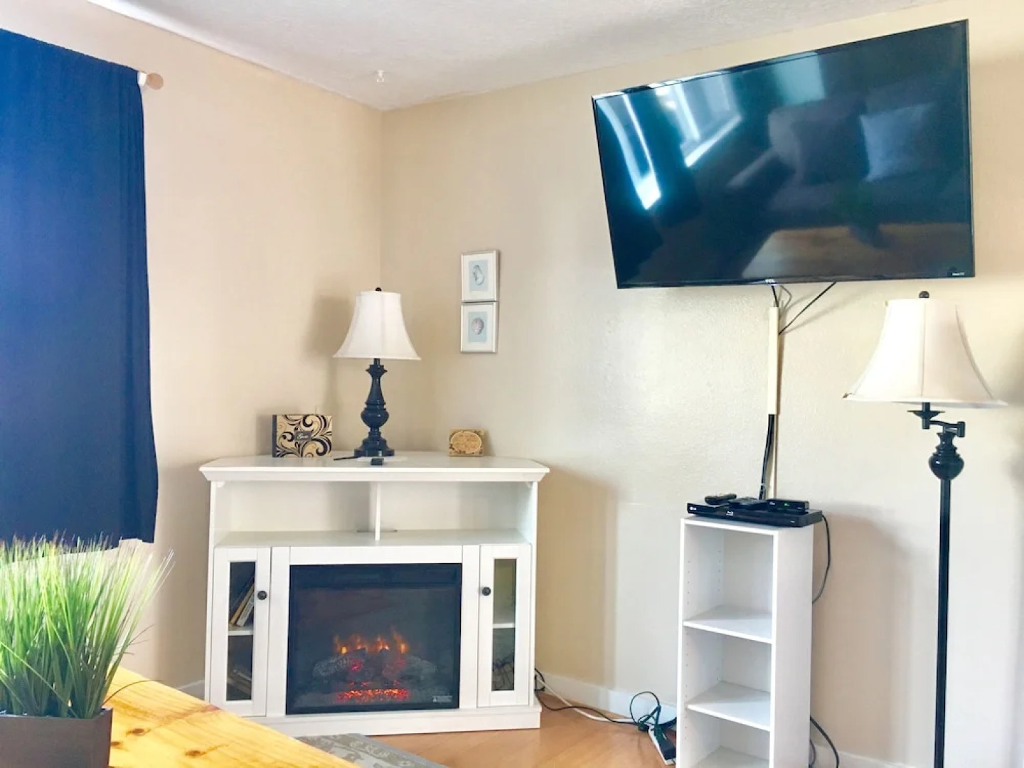 The Tradewinds Condo/Hotel