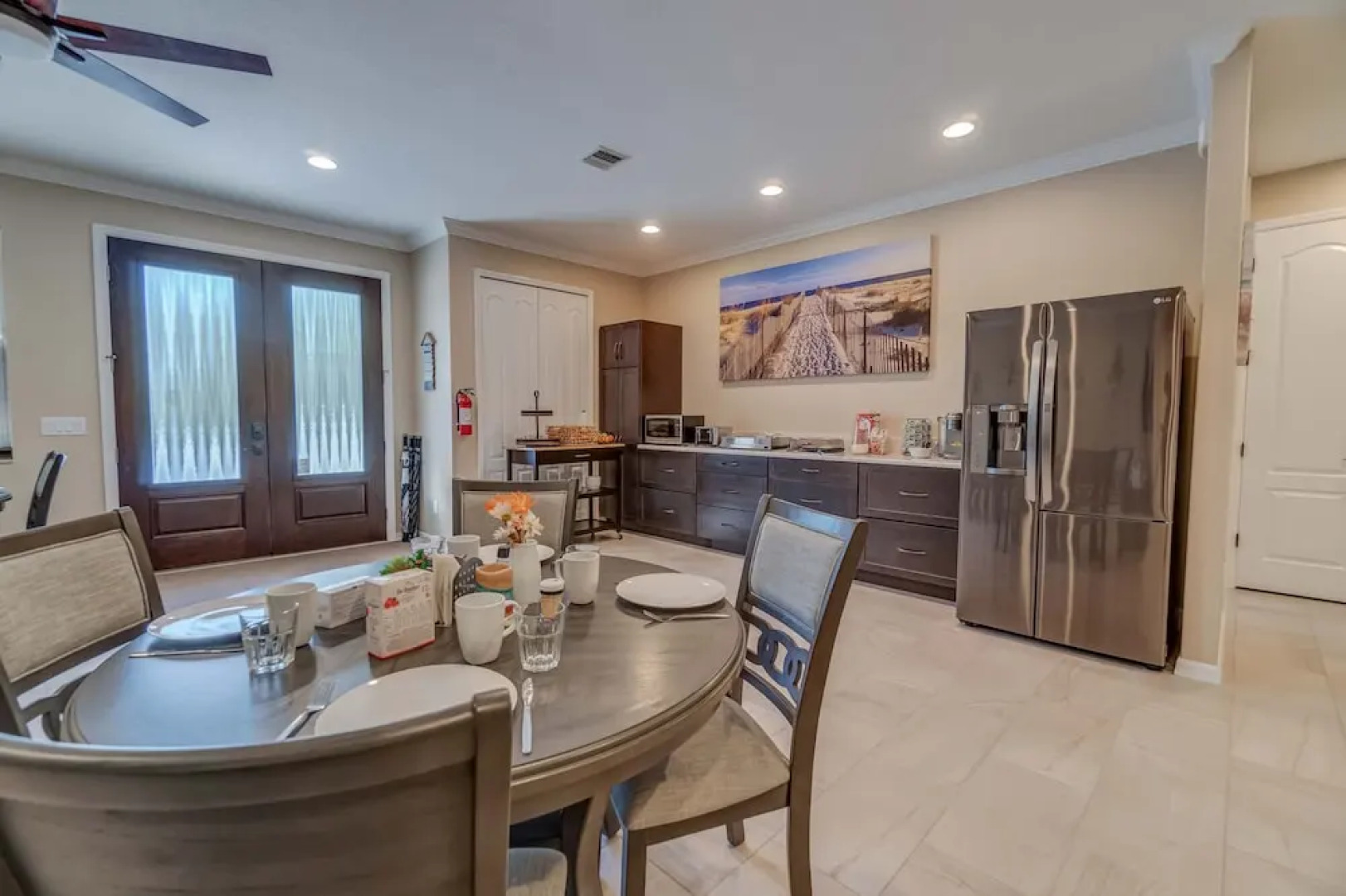 Suite Dreams Guesthouse aka Care Takeover Home