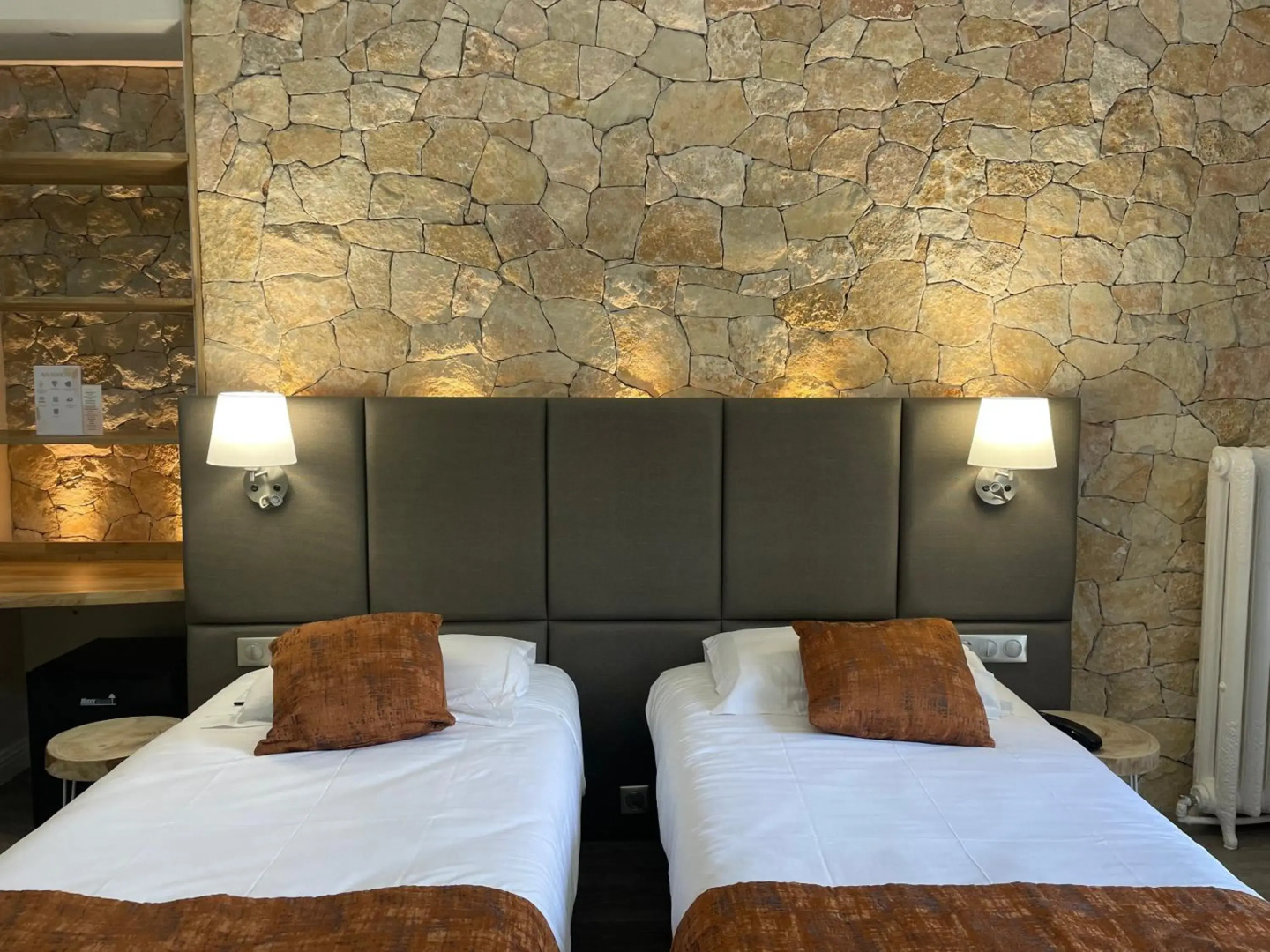 Hotel Busby