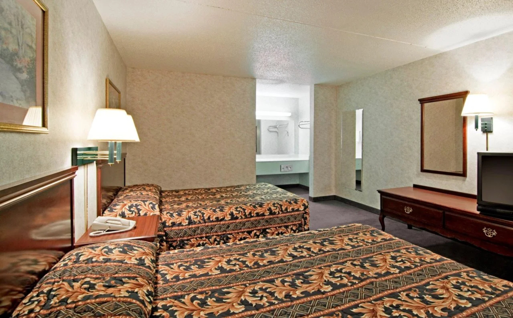Americas Best Value Inn & Suites - Memphis Graceland