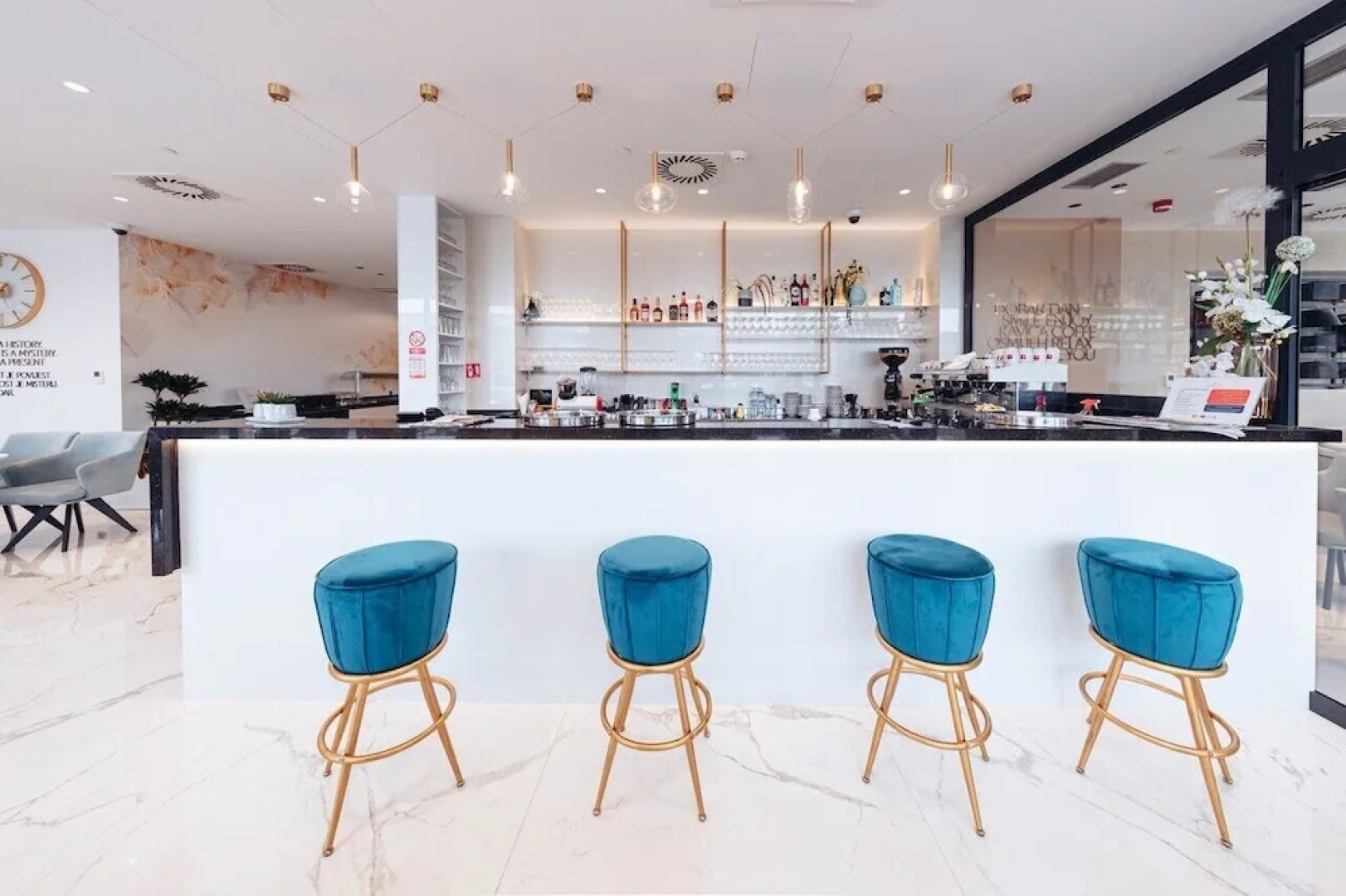 Antunovic Hotel East