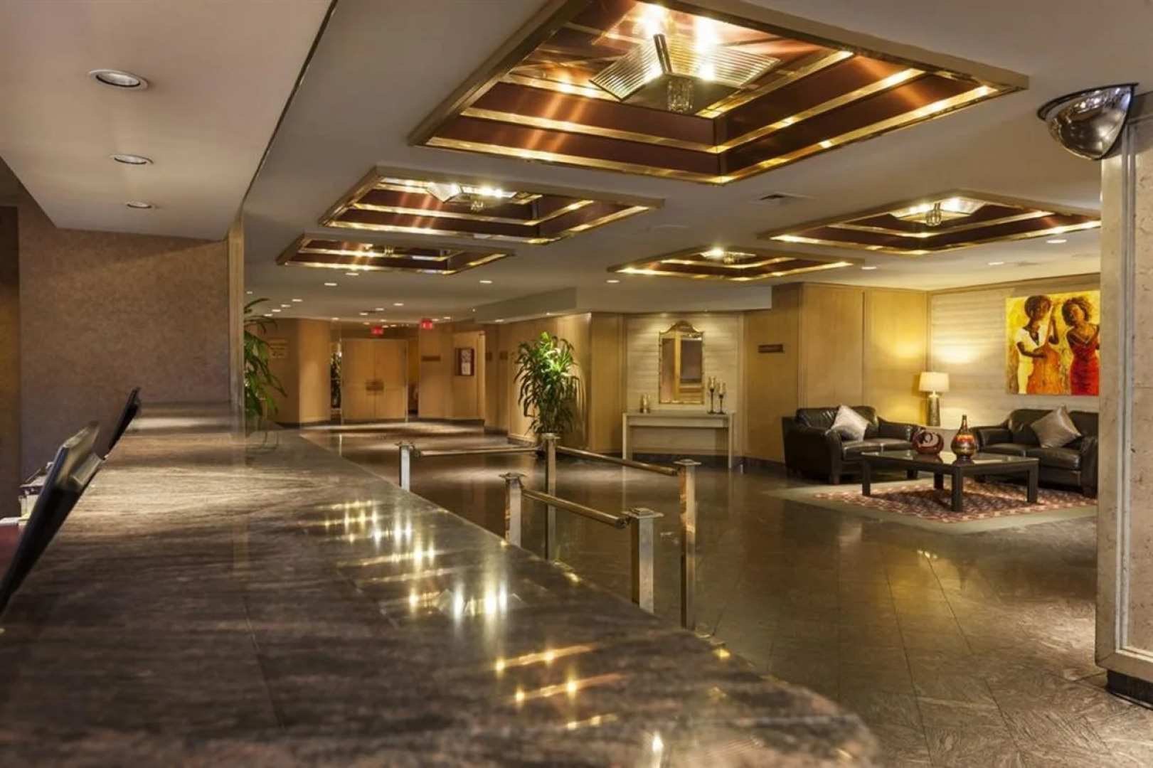 Hotel Place Dupuis Montréal Downtown - An Ascend Hotel Collection