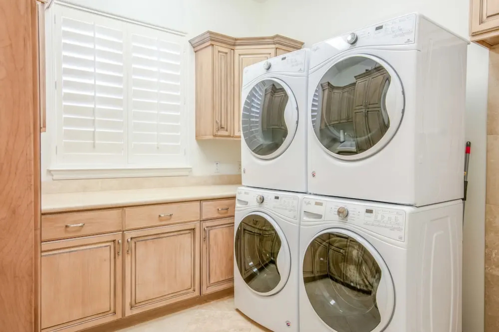 7832 North El Arroyo Road House 5 Bedrooms 5.5 Bathrooms Home