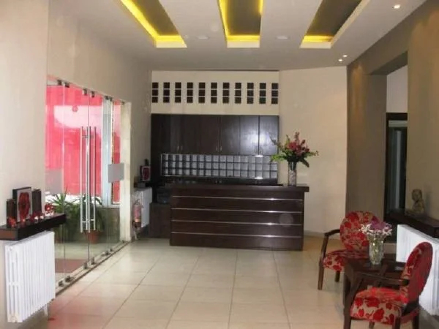 Palace Hostel Bsharry