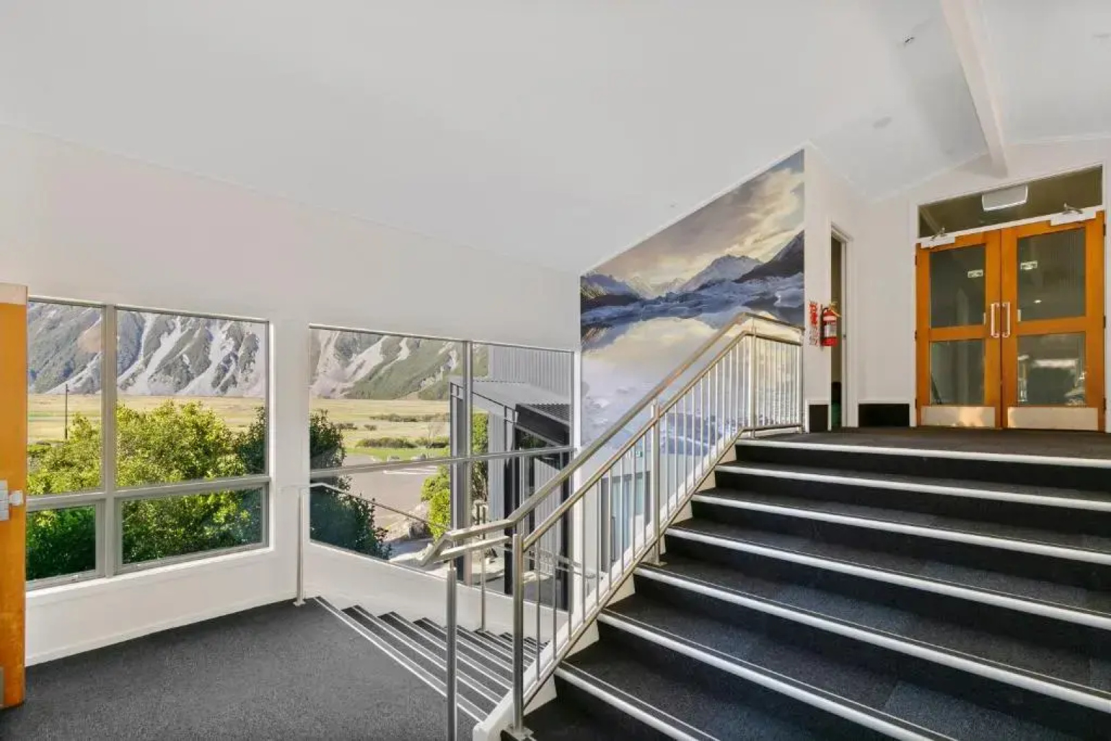 Mt Cook Backpacker Lodge
