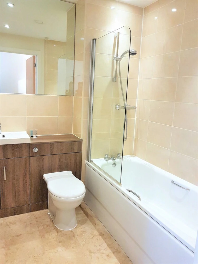 MK City Centre 2 Bed Serviced Apartment